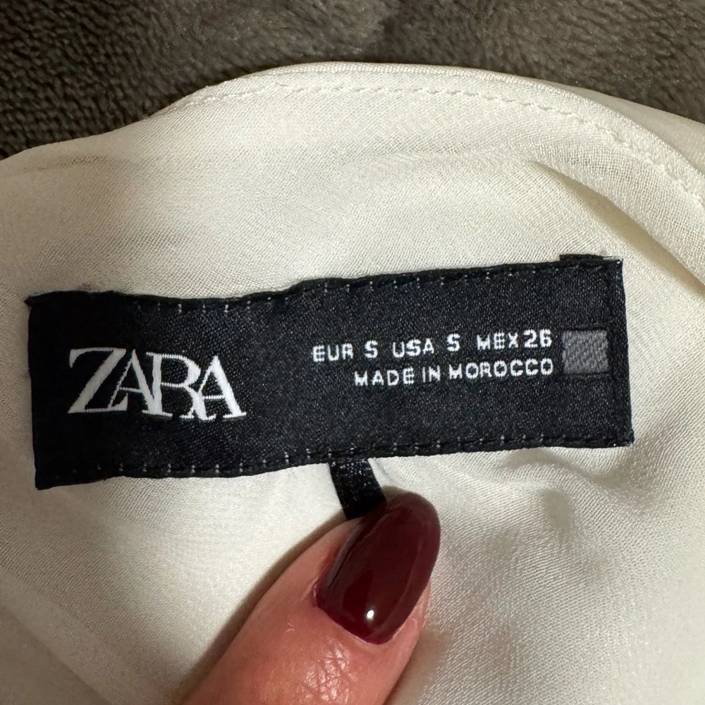 Zara - Cream Maxi Dress - Open back - Picture 5 of 7